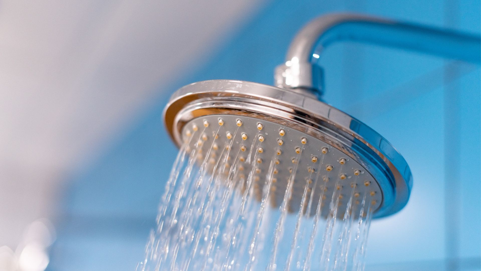What Cold Showers Do & Don't Do According To Science